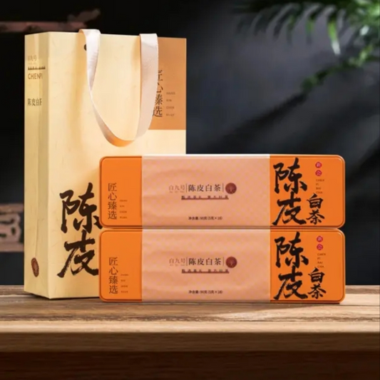 Tangerine Peel White Tea Iron Box Independent Packaging Gift Jiapin Yue 2013 Xinhui Tangerine Peel tastes mellow
