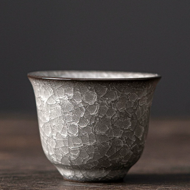 Longquan Celadon Ge Kiln Black Ice Crack Tea Cup and Tea Bowl