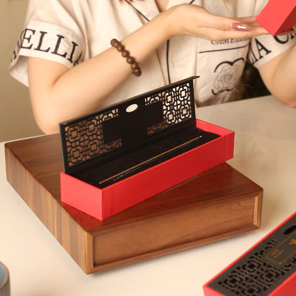 Portable hollowed-out incense box with natural thread fragrance and sweet dream fragrance